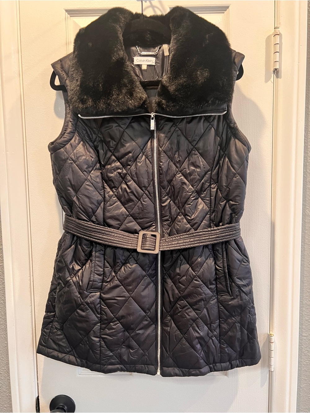 Calvin Klein Black Quilted Puffer Vest Faux Fur Collar Belted Womens Size M